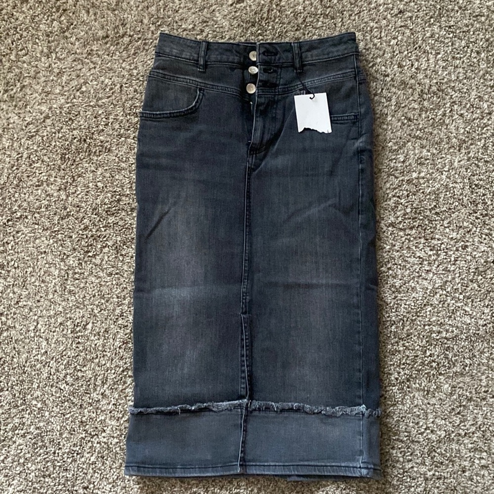 Zara midi skirt size XS
